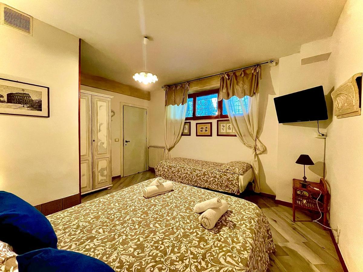 Un Ospite A Fontania Bed & Breakfast Gaeta Bagian luar foto